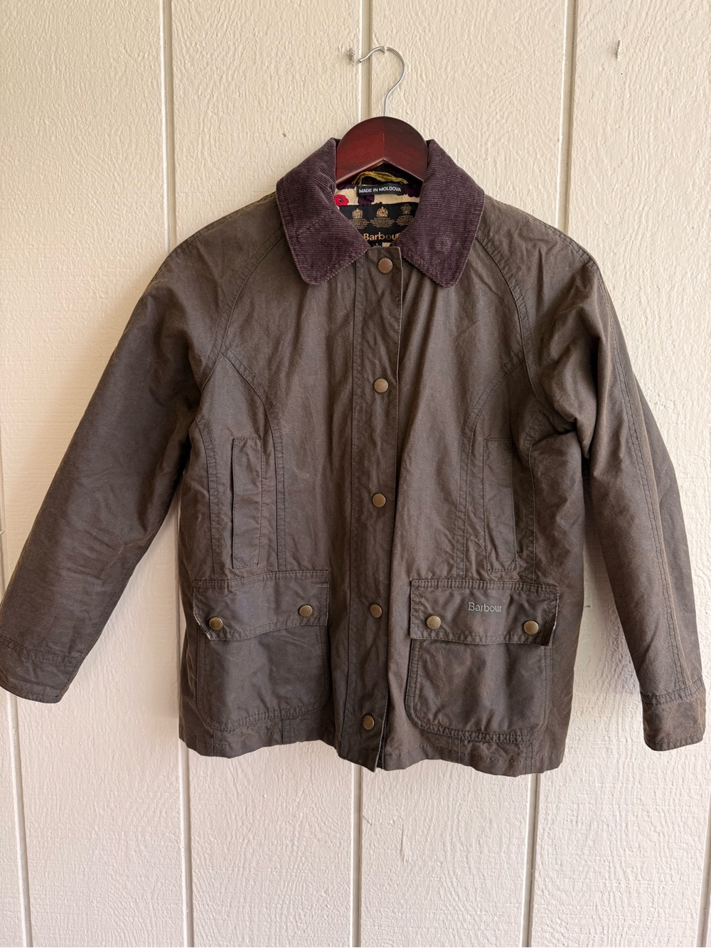 Barbour Girls Printed Beadnell Waxed Jacket, size Large / age 10-11.